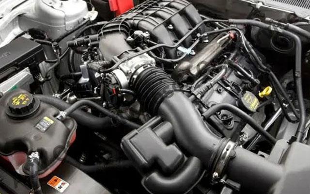 Araba Gaz Yemiyor